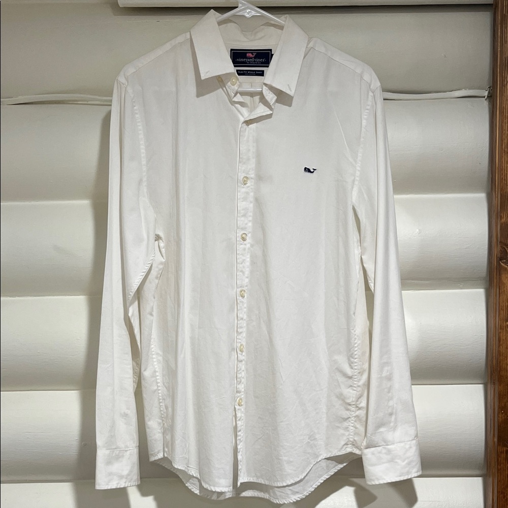 Vineyard Vines Men's White Long-Sleeve Button-Down Shirt with Whale Logo